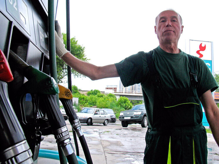 «Ажиотажа нет»: в Москве сохраняется нормальная ситуация с бензином - МК «Ажиотажа нет»: в Москве сохраняется нормальная ситуация с бензином - МК