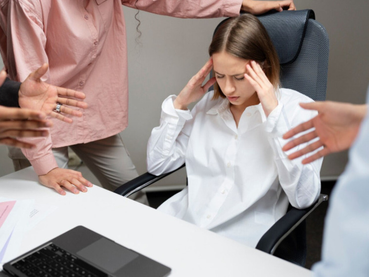 Москвичи рассказали, что их раздражает в офисах - МК