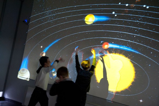 Московский планетарий — один из самых крупных в России и Европе. Московский планетарий — один из самых крупных в России и Европе.