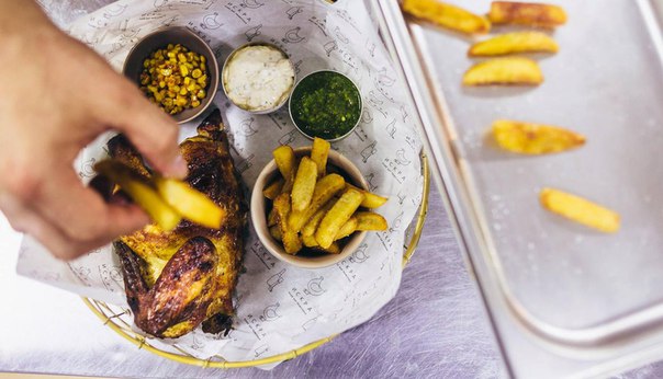 9 мест, где можно пообедать на скорую руку и купить продуктов домой 9 мест, где можно пообедать на скорую руку и купить продуктов домой