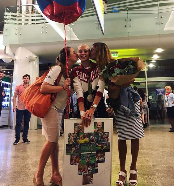 Вчера состоялась встреча нашей олимпийской Вчера состоялась встреча нашей олимпийской