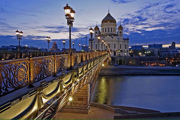 Предлагаем подборку лучших мест ночной Москвы Предлагаем подборку лучших мест ночной Москвы