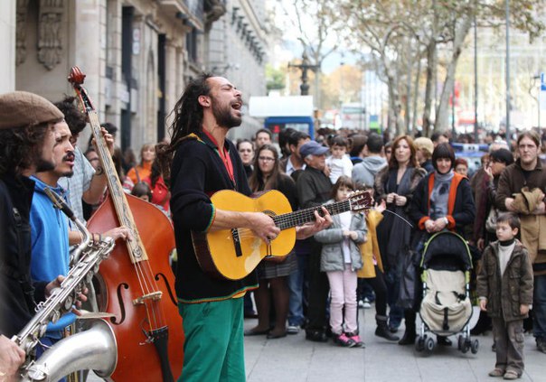 Власти Москвы утвердили 56 площадок для выступлений уличных музыкантов Власти Москвы утвердили 56 площадок для выступлений уличных музыкантов