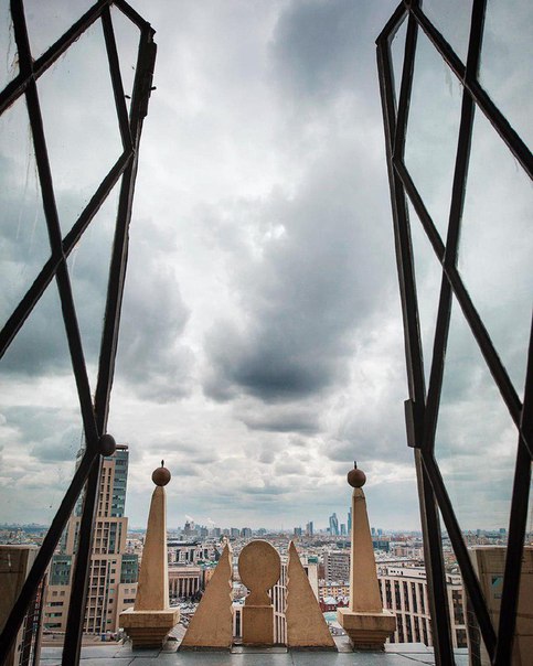 Шикарный вид на Москву с гостиницы Ленинградская Шикарный вид на Москву с гостиницы Ленинградская