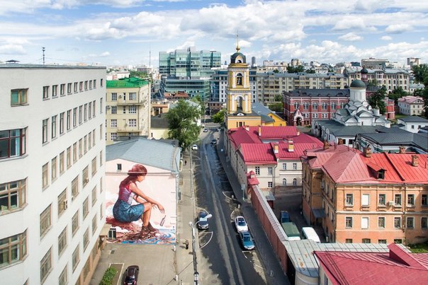 Граффити «Послание» с высоты птичьего полёта Граффити «Послание» с высоты птичьего полёта