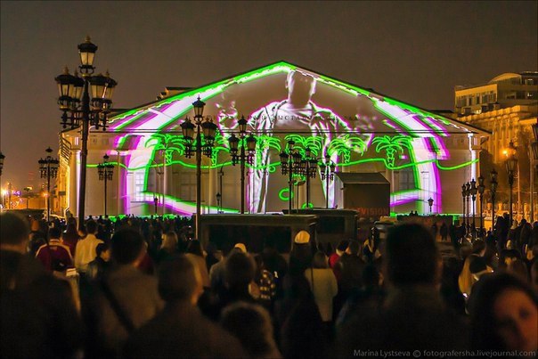 Главное здание МГУ станет площадкой для открытия фестиваля "Круг света" Главное здание МГУ станет площадкой для открытия фестиваля "Круг света"