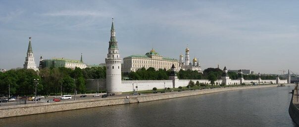Белый Кремль белокаменной Москвы! Белый Кремль белокаменной Москвы!