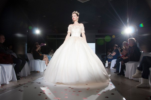 Wedding Fashion Moscow / «Свадебная, Вечерняя Мода и Аксессуары» Wedding Fashion Moscow / «Свадебная, Вечерняя Мода и Аксессуары»