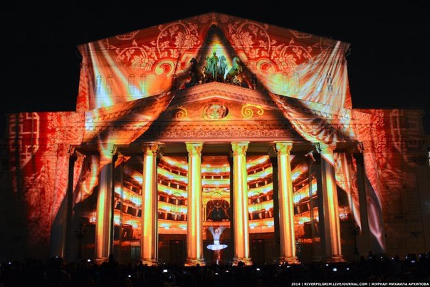 Главное здание МГУ станет площадкой для открытия фестиваля "Круг света" Главное здание МГУ станет площадкой для открытия фестиваля "Круг света"