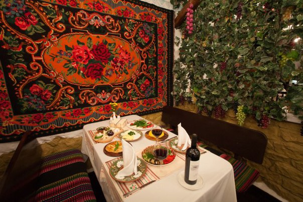 10 ресторанов Москвы с уникальными кухнями 10 ресторанов Москвы с уникальными кухнями