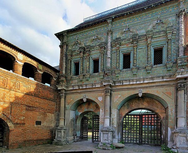 Крутицкое подворье Крутицкое подворье