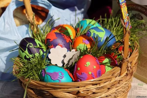 На Пасху у храма Христа Спасителя раздадут 10 тысяч крашеных яиц На Пасху у храма Христа Спасителя раздадут 10 тысяч крашеных яиц