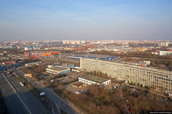 «Лежачий небоскреб» на Варшавке: самый длинный дом в Москве «Лежачий небоскреб» на Варшавке: самый длинный дом в Москве