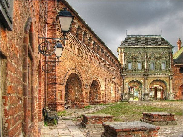 Крутицкое подворье Крутицкое подворье